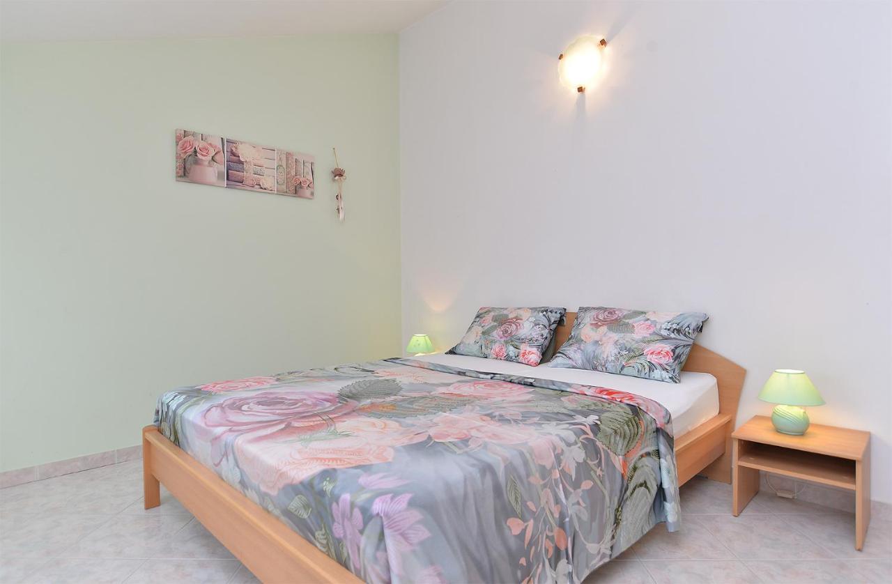 Apartments Mira 1293 Fažana Екстериор снимка