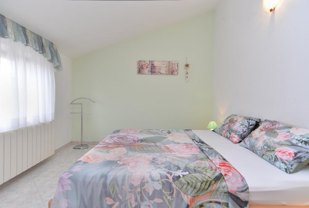Apartments Mira 1293 Fažana Екстериор снимка