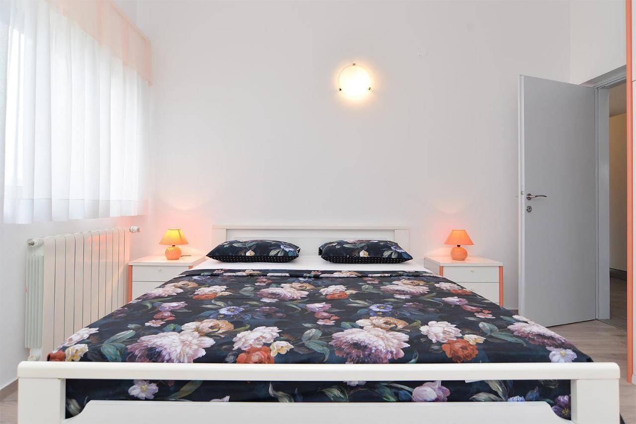 Apartments Mira 1293 Fažana Екстериор снимка