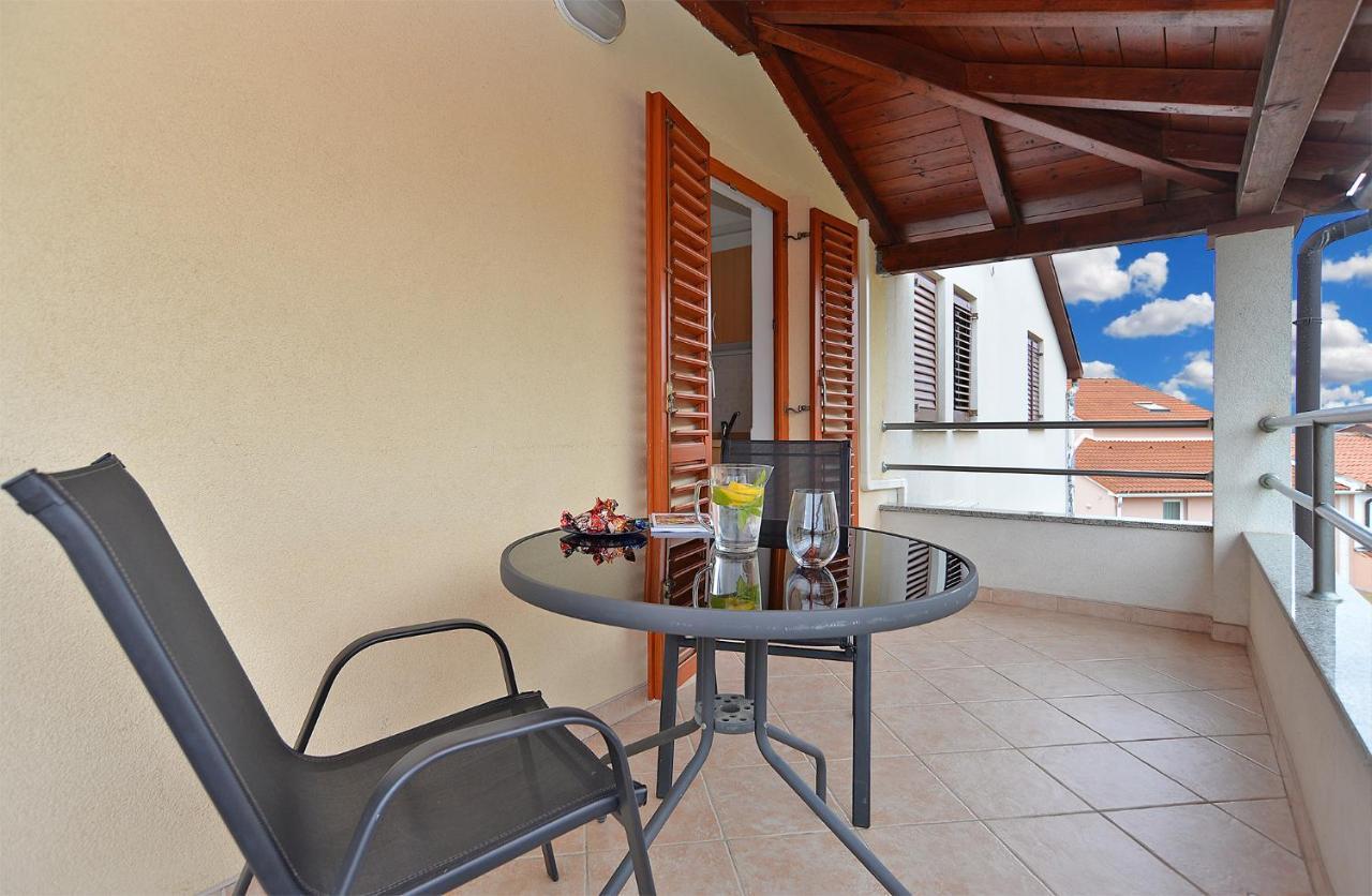 Apartments Mira 1293 Fažana Екстериор снимка