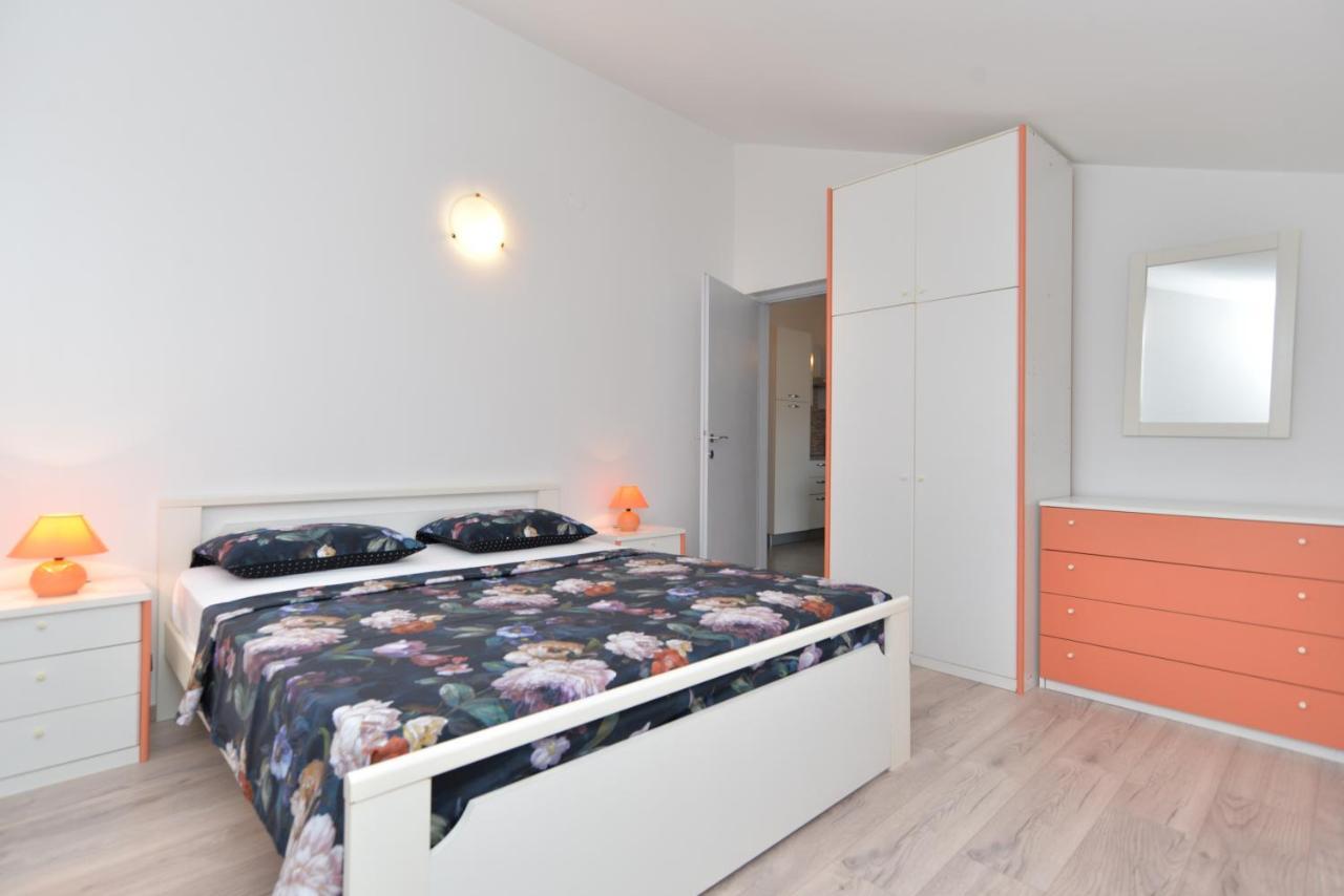 Apartments Mira 1293 Fažana Екстериор снимка