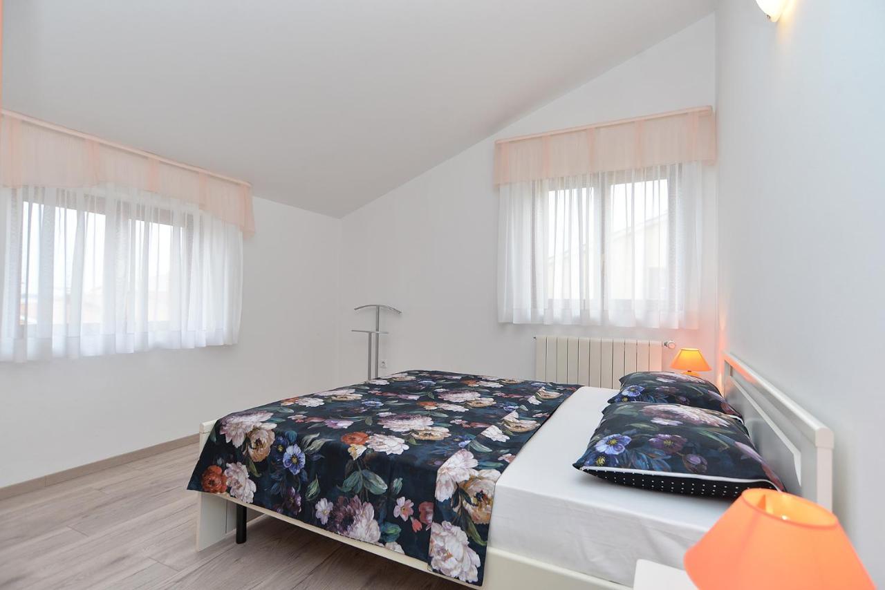 Apartments Mira 1293 Fažana Екстериор снимка