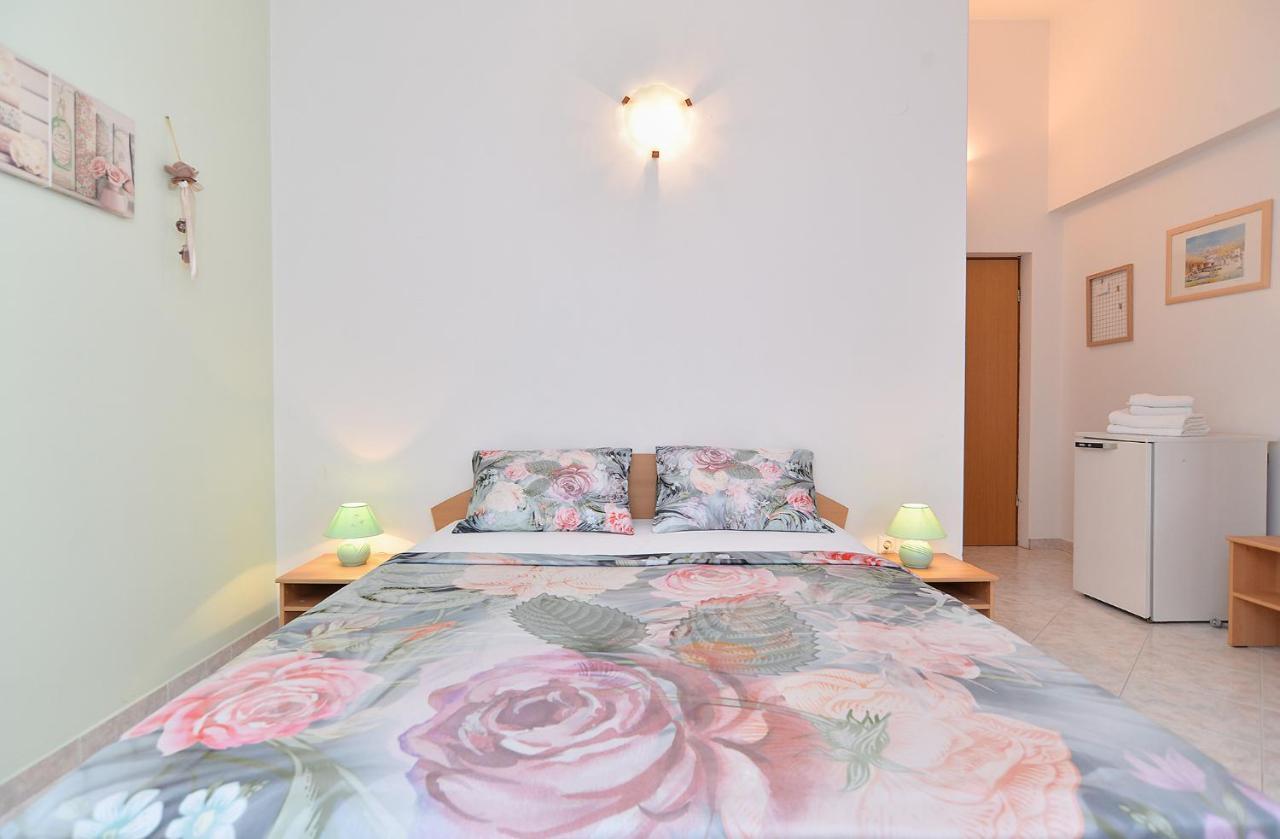 Apartments Mira 1293 Fažana Екстериор снимка