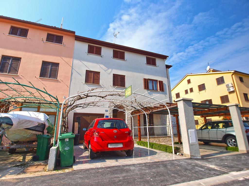 Apartments Mira 1293 Fažana Екстериор снимка