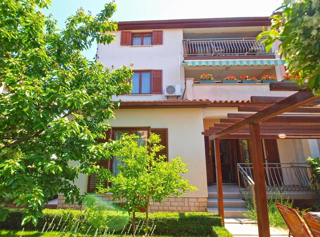 Apartments Mira 1293 Fažana Екстериор снимка