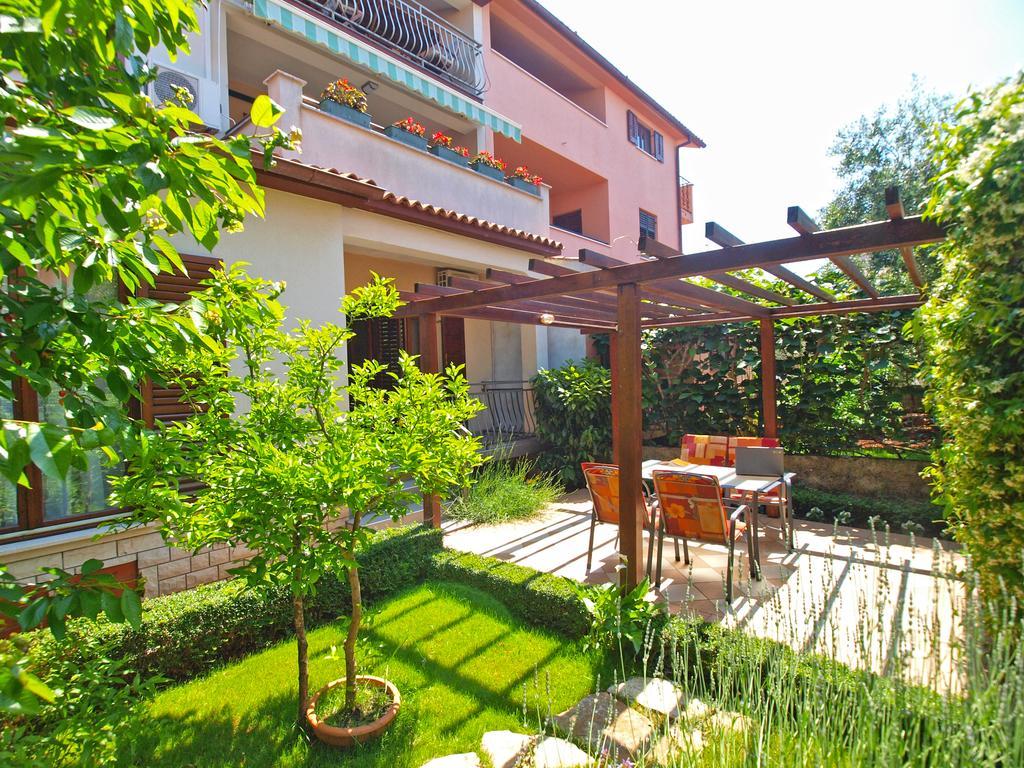 Apartments Mira 1293 Fažana Екстериор снимка