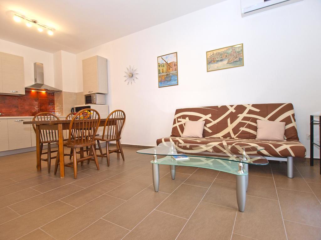 Apartments Mira 1293 Fažana Екстериор снимка
