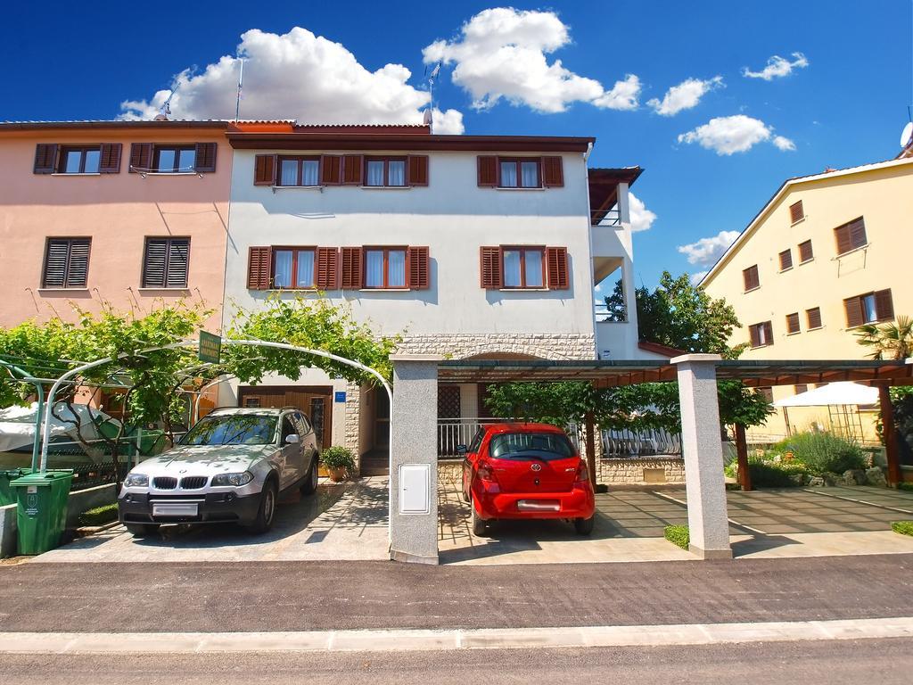 Apartments Mira 1293 Fažana Екстериор снимка